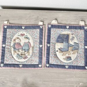 Vintage Country Quilt Wall Hangings Pair Kids & Classroom Hearts Floral 7.5x8